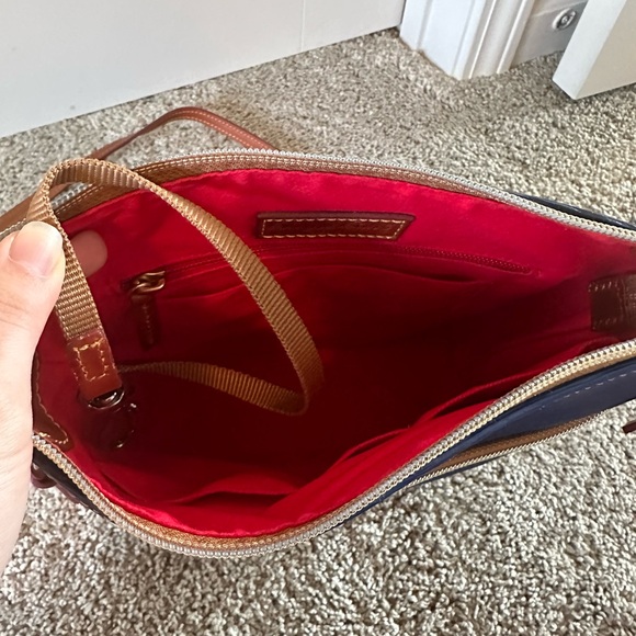 Dooney & Bourke Large Crossbody with a Matching Medium Wristlet - Picture 3 of 8